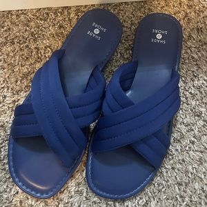 Blue crossed sandals